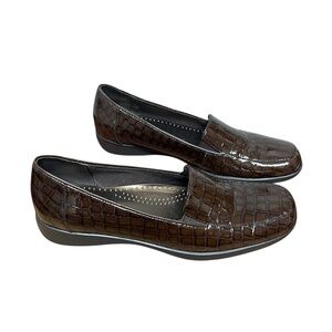 Trotters Jenn Croc Patent Brown Leather Loafers Women’s Size 8